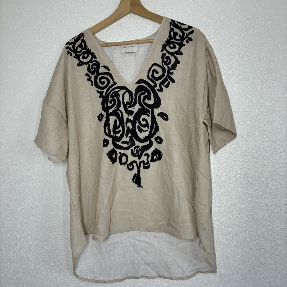 Bonne Journée Blouse Womens 2 Beige V Neck Short Sleeve Linen Tunic Embroidered